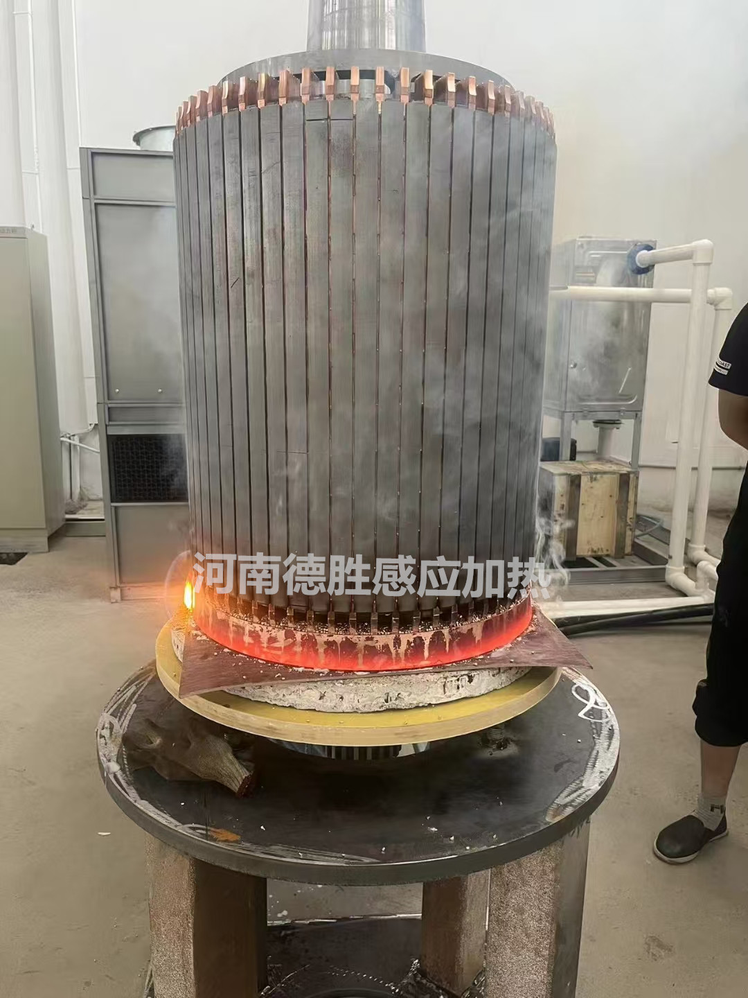 電機(jī)轉(zhuǎn)子銅端環(huán)中頻釬焊設(shè)備